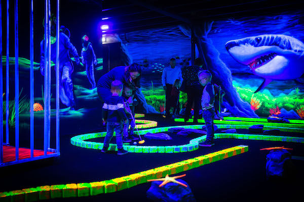 Family Entertainment Center All in Echt minigolf of lasergamen met 34% korting
