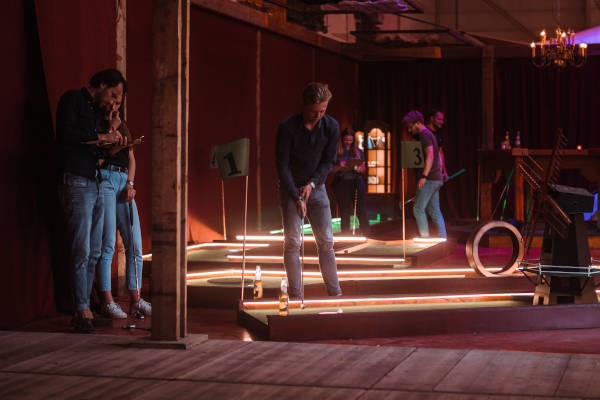 PLAYGRND Breda entree minigolf, rolschaatsen en meer met 48% korting