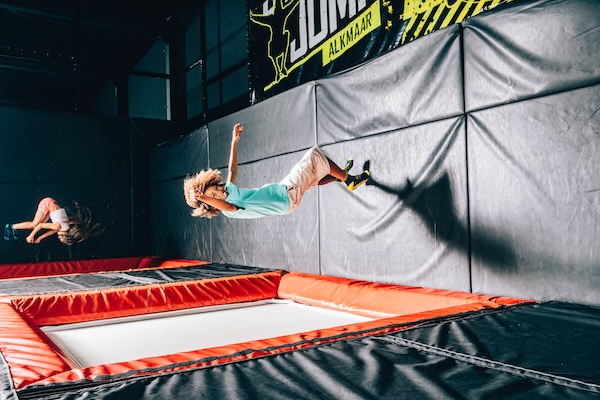 Street Jump Alkmaar 2 uur jumpen + zakje chips met 30% korting