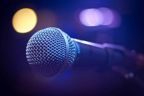 Speelparadijs Aloha Amsterdam privé karaoke sessie met 5% korting