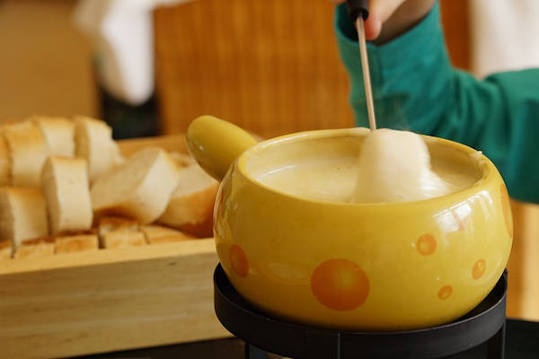 deKleineBaron kaasfondue afhalen met 49% korting